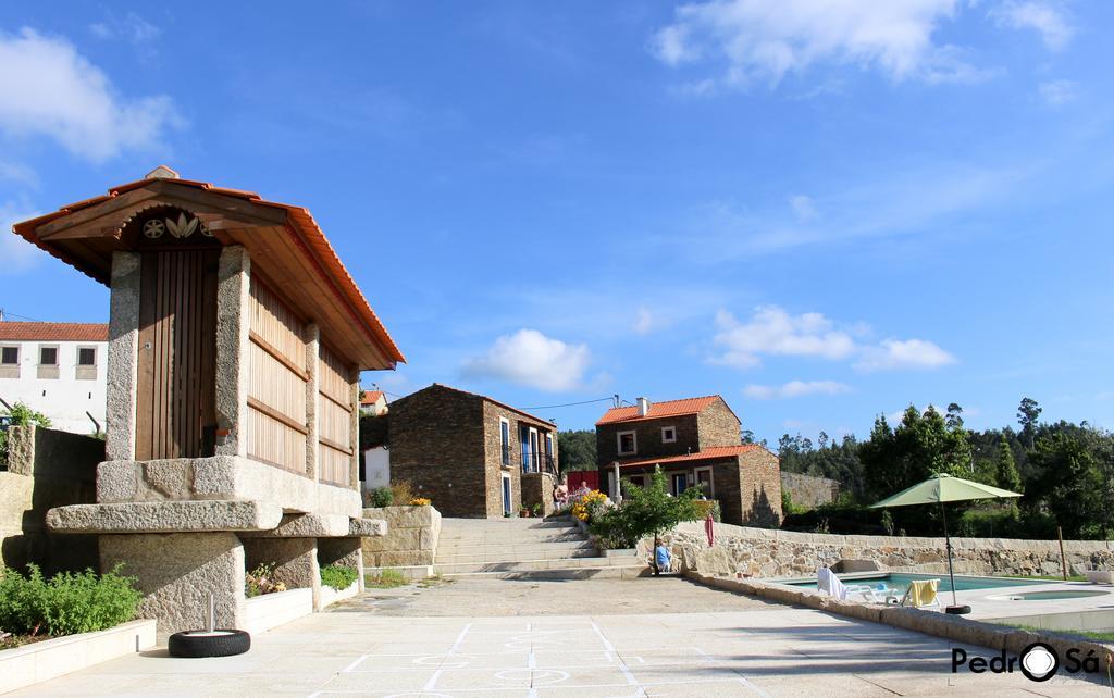 Hotel Caramulo - Casas Do Espigueiro à Macieira de Alcoba Extérieur photo