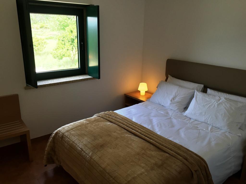 Hotel Caramulo - Casas Do Espigueiro à Macieira de Alcoba Extérieur photo