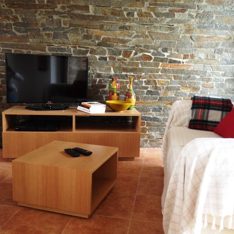 Hotel Caramulo - Casas Do Espigueiro à Macieira de Alcoba Extérieur photo